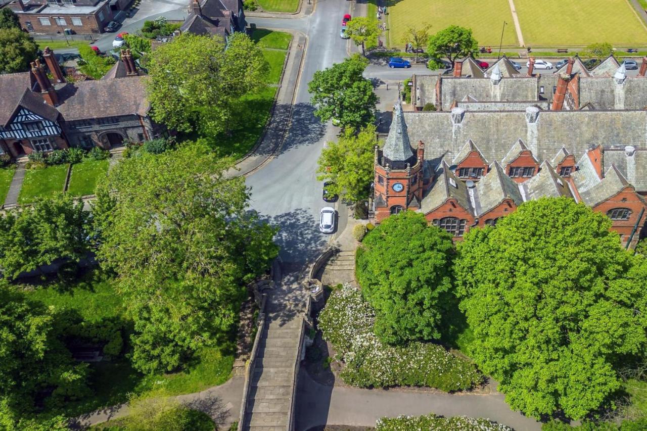 Charming 1800s Worker's Homestay Port Sunlight